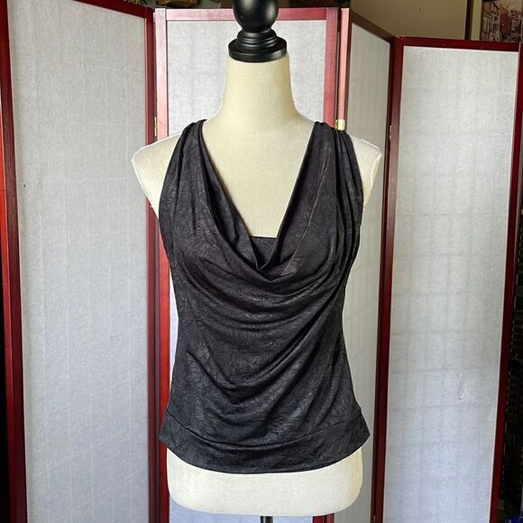 Moda Dress Top w/ Plunging Neckline, Open Back & Subtle Designs (Size: Small) - Picture 2 of 15